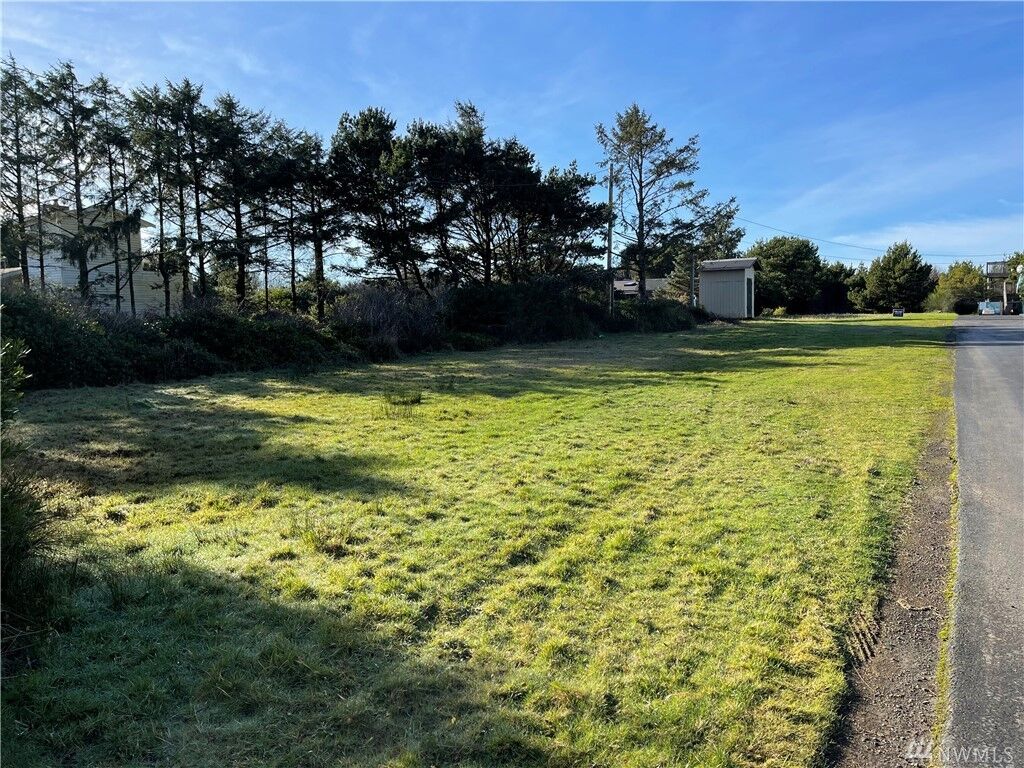 Property Photo:  599 Ocean Shores Blvd NW  WA 98569 