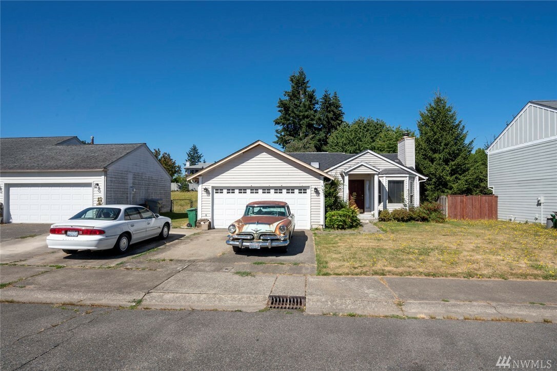 Property Photo:  17733 114th Place SE  WA 98055 