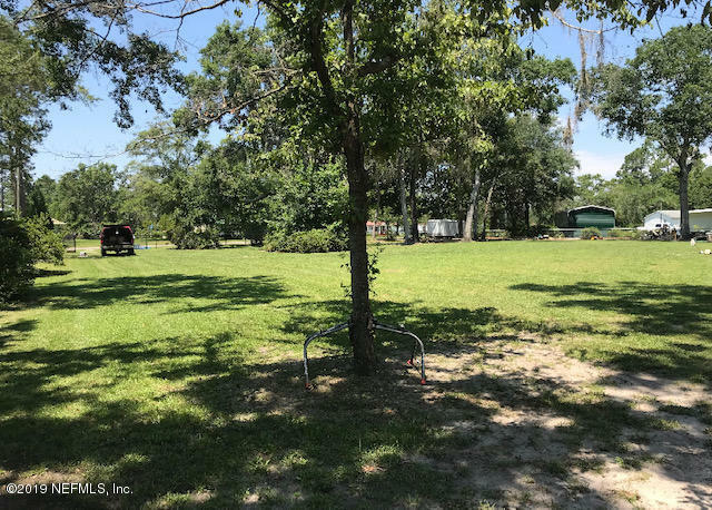 Property Photo:  85020 Claxton Road  FL 32097 