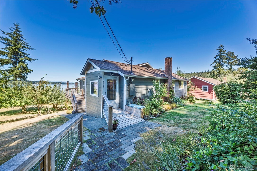 Property Photo:  14301 Outer Bay Rd  WA 98303 