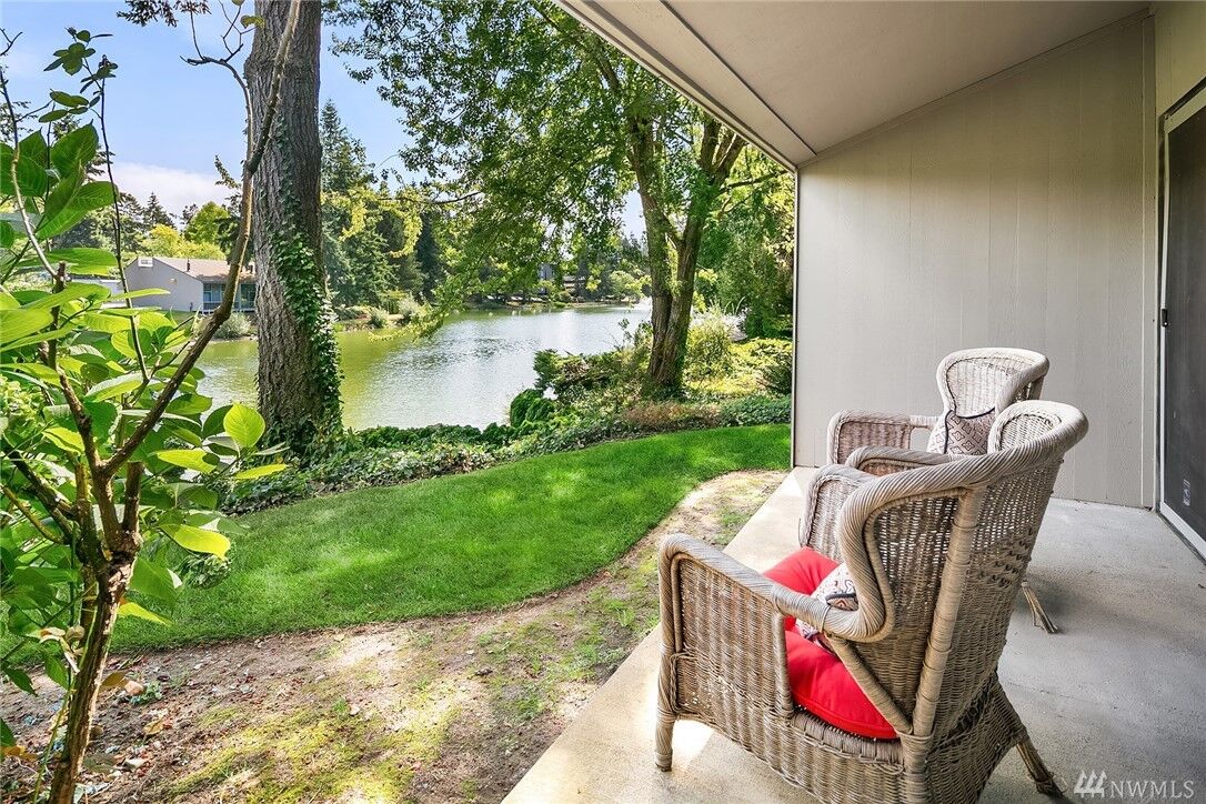 Property Photo: 6448 138th Avenue NE 391 WA 98052
