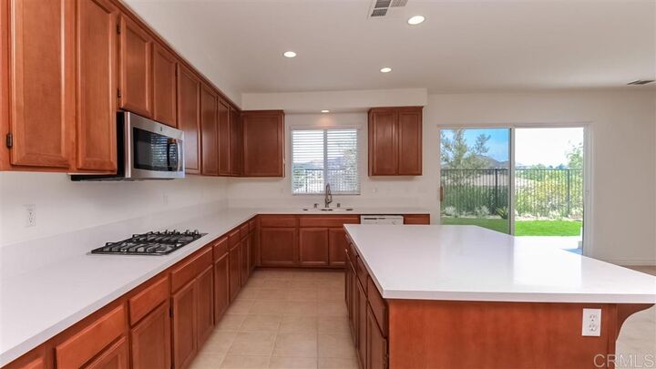 Property Photo:  23592 Carneros Ct  CA 92562 