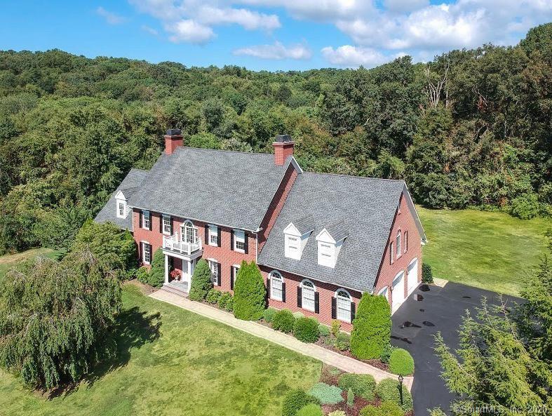 Property Photo: 43 Wren Hollow CT 06033