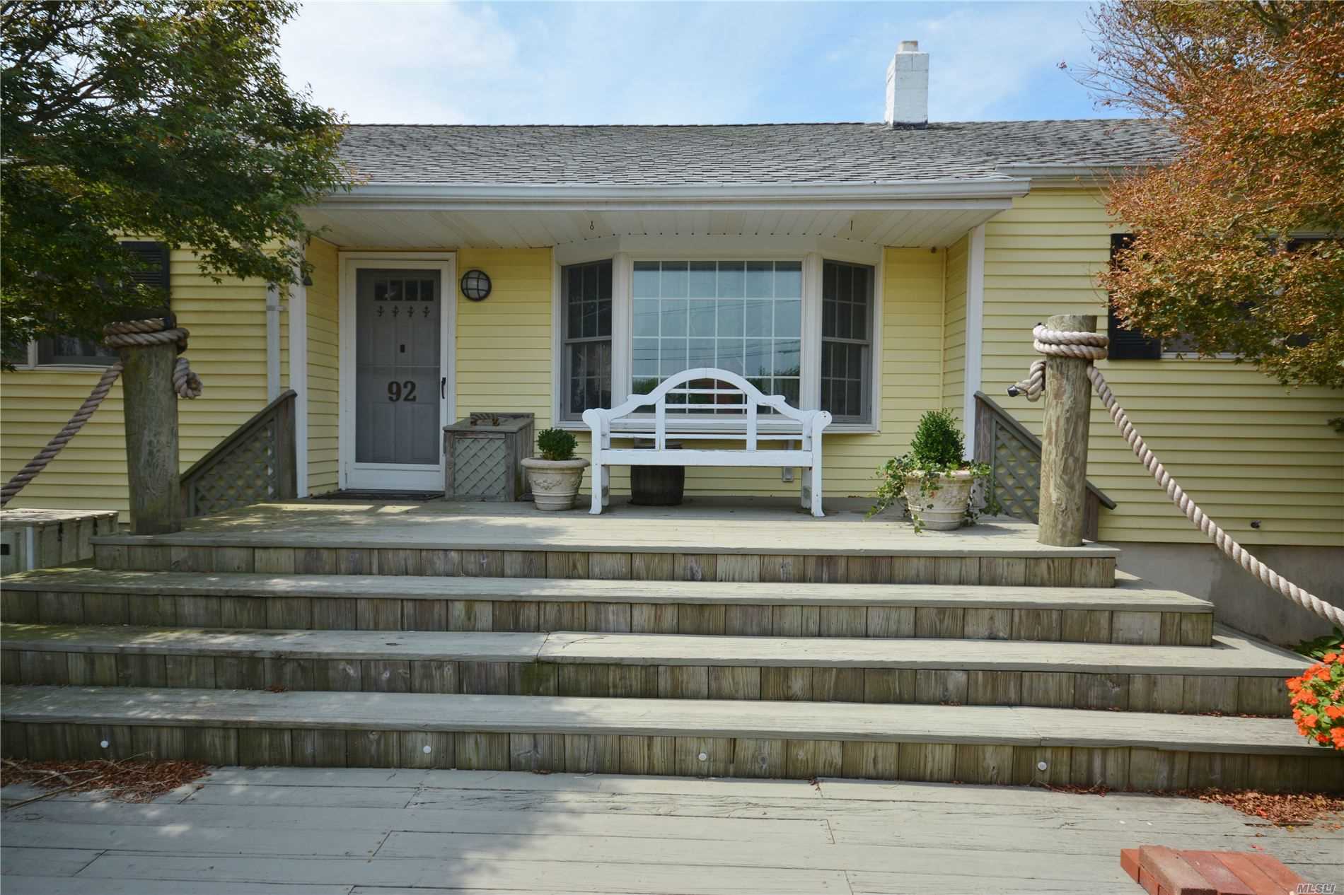 Property Photo:  92 Grandview Drive  NY 11967 