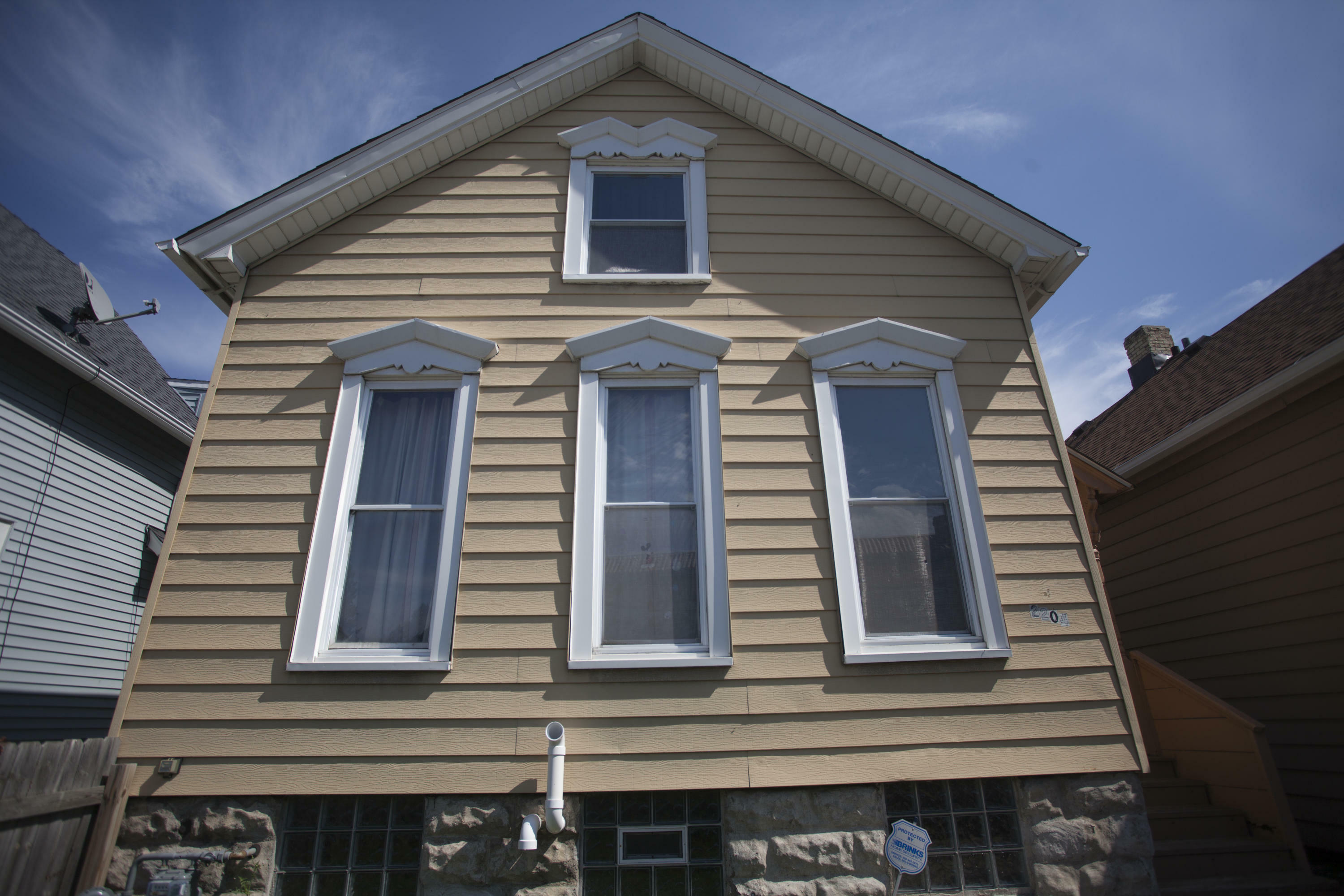 Property Photo: 2204 S Muskego Ave WI 53215