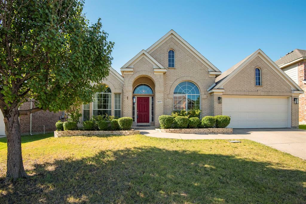 Property Photo:  5017 Valleyside Drive  TX 76123 