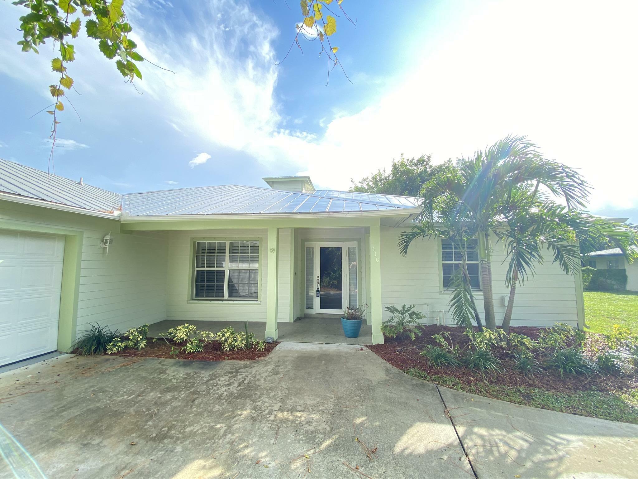 Property Photo:  310 Shady Lane  FL 34952 