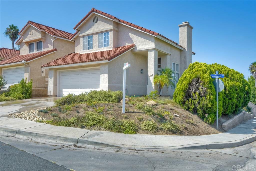 Property Photo: 1558 Enchantment Ave CA 92081