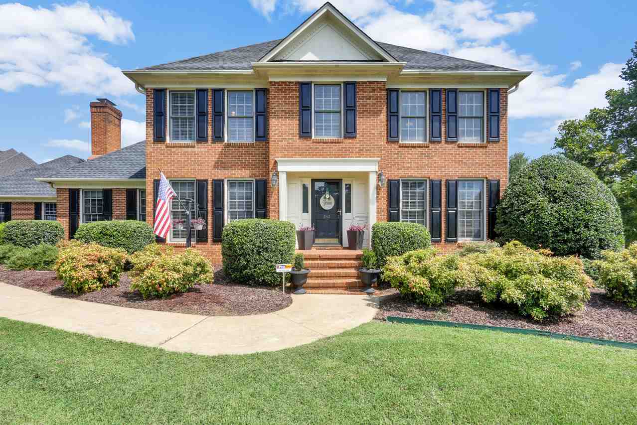 Property Photo: 242 W Killarney Lake SC 29369