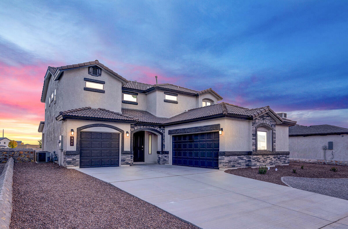 Property Photo: 944 Abe Goldberg Drive TX 79932