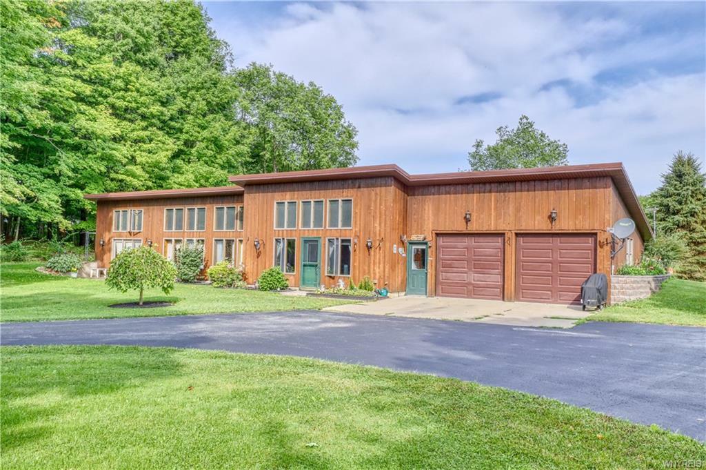 Property Photo:  1467 Reed Road  NY 14009 