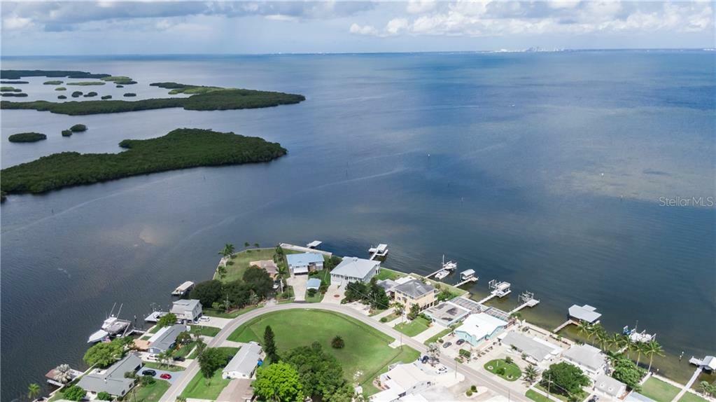 Property Photo:  3503 W Shell Point Road  FL 33570 