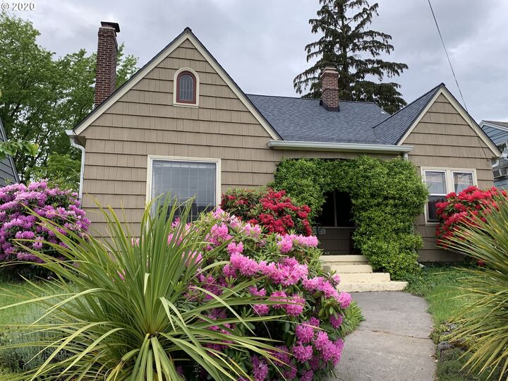 5925 NE 15th Ave  Portland OR 97211 photo