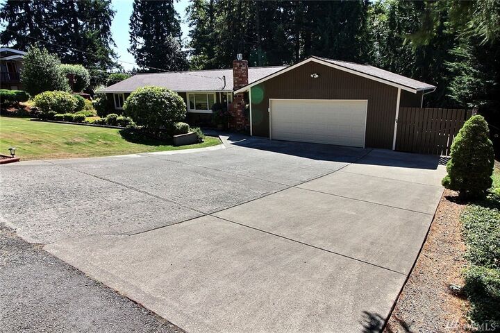 20241 SE 152nd St  Renton WA 98059 photo