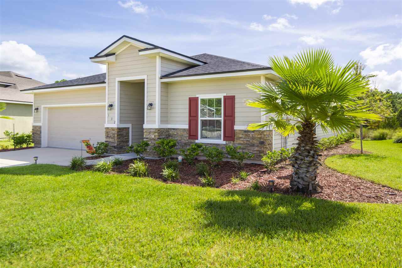 Property Photo:  132 Grey Hawk Dr  FL 32092 