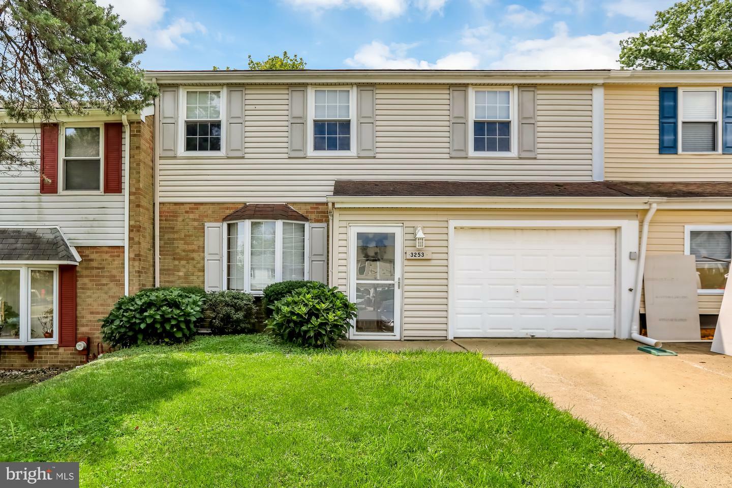 Property Photo:  3253 Farragut Court  PA 19020 