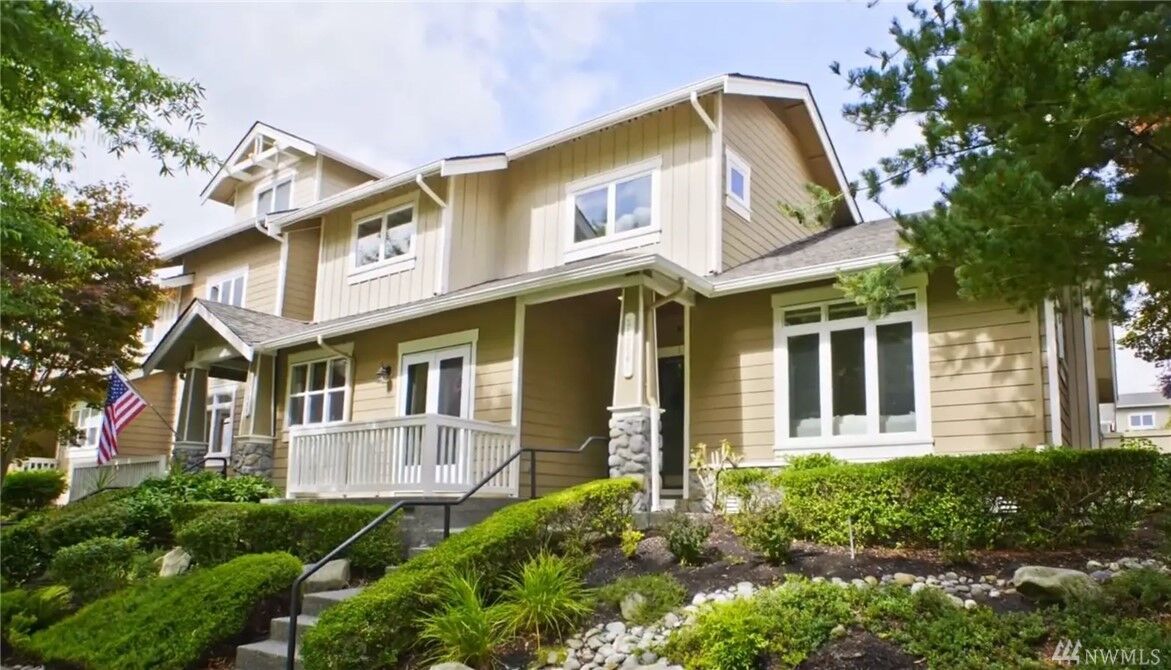 Property Photo:  35230 SE Ridge Street C  WA 98065 
