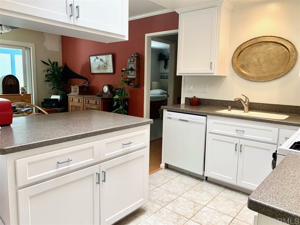 Property Photo: 3825 Nautical Dr CA 92008