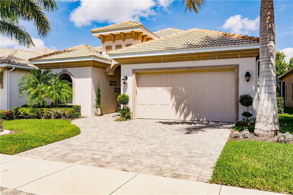 Property Photo: 1593 Serrano Cir FL 34105