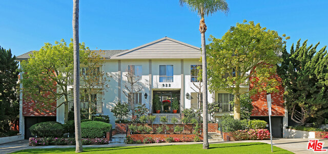 Property Photo: 922 14th St 104 CA 90403