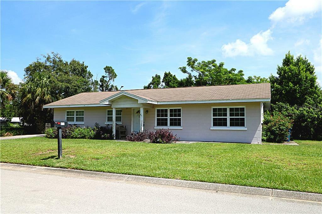 Property Photo:  613 Palm Avenue  FL 33853 