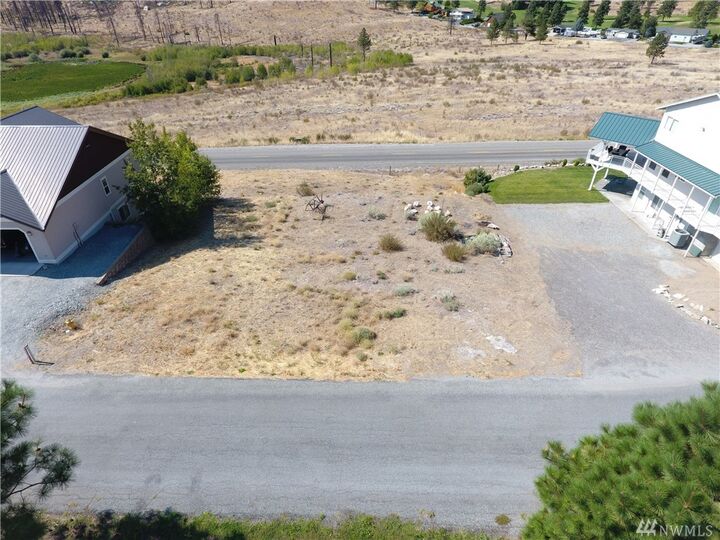 Property Photo:  14 Long Dr  WA 98846 