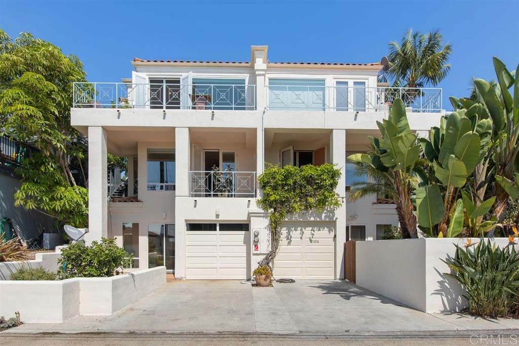 Property Photo: 2324 Oxford Ave CA 92007