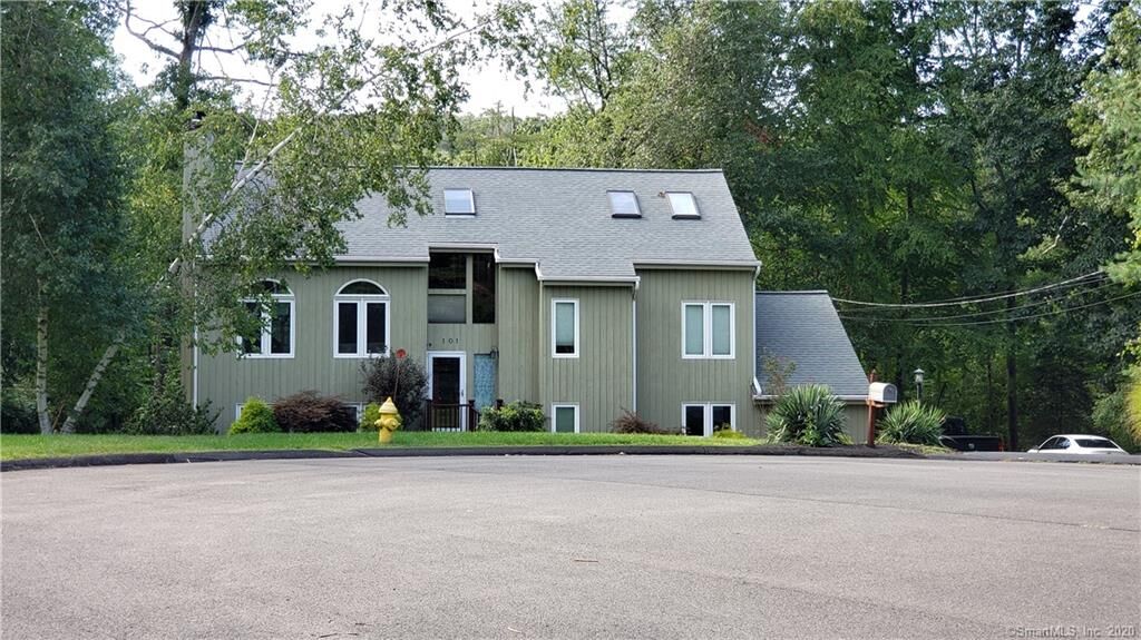 Property Photo:  101 Hideaway Lane  CT 06518 