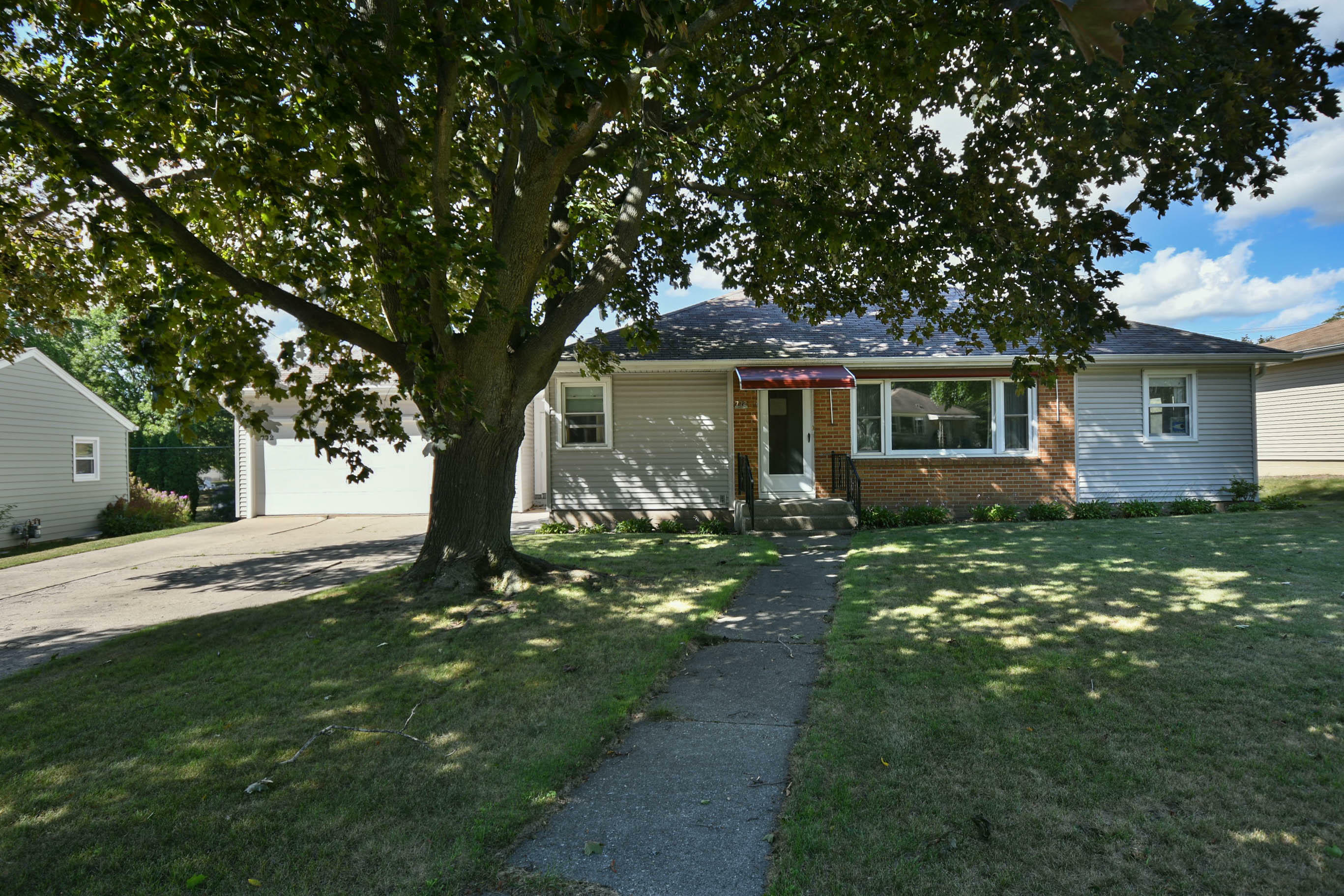 Property Photo:  772 N Glenn Dr  WI 53188 