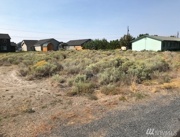 Property Photo: 622 S Pacific St NE WA 98837