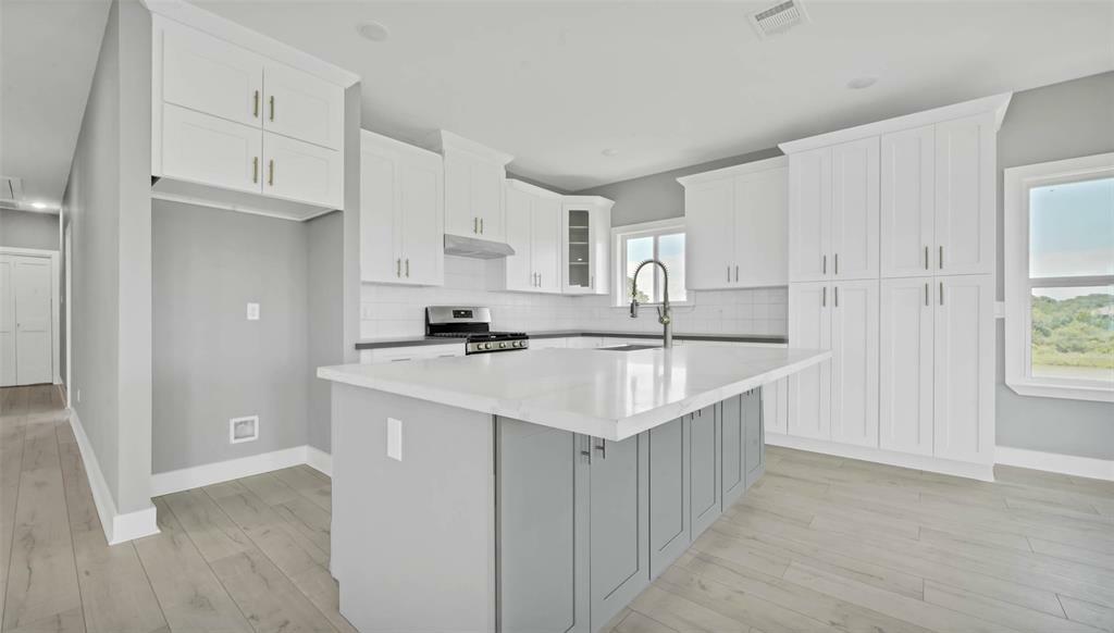 Property Photo: 1925 Clopper Street TX 77586
