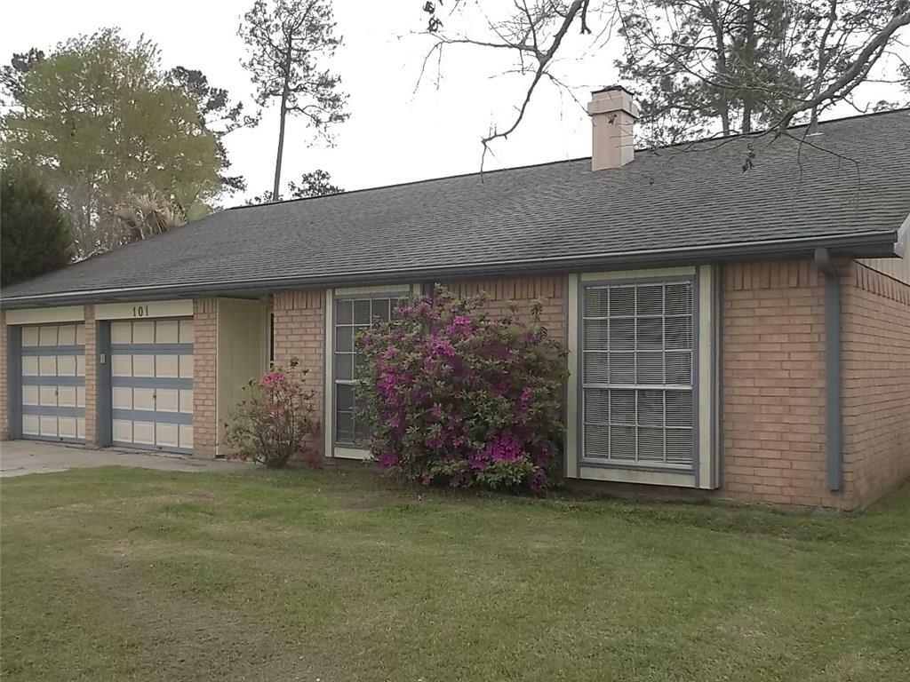 Property Photo:  101 Heritage Circle  LA 70458 