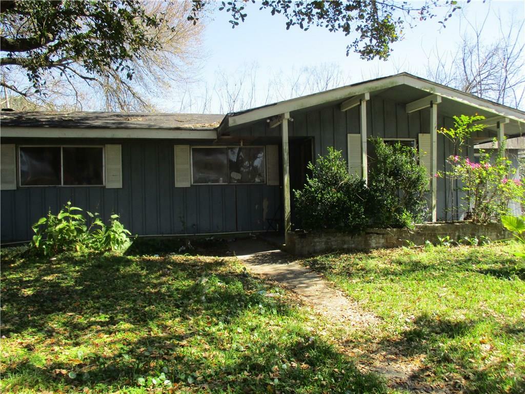 Property Photo:  3710 Pittari Place  LA 70131 