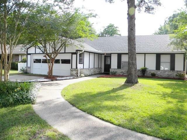 Property Photo:  105 Goldenwood Drive  LA 70561 