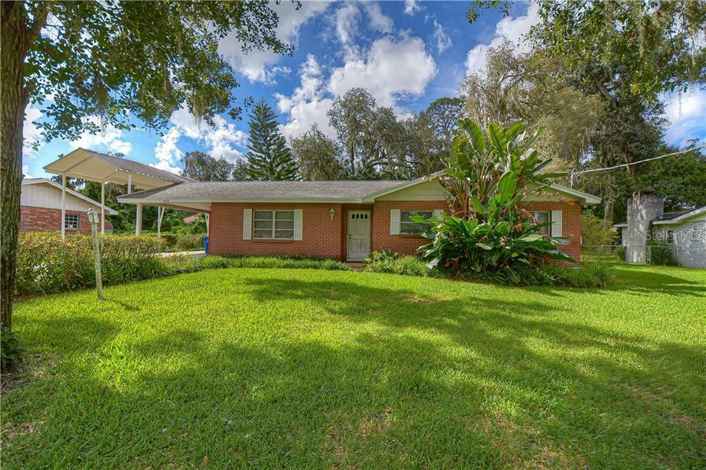 Property Photo:  1908 Dierker Drive  FL 33596 