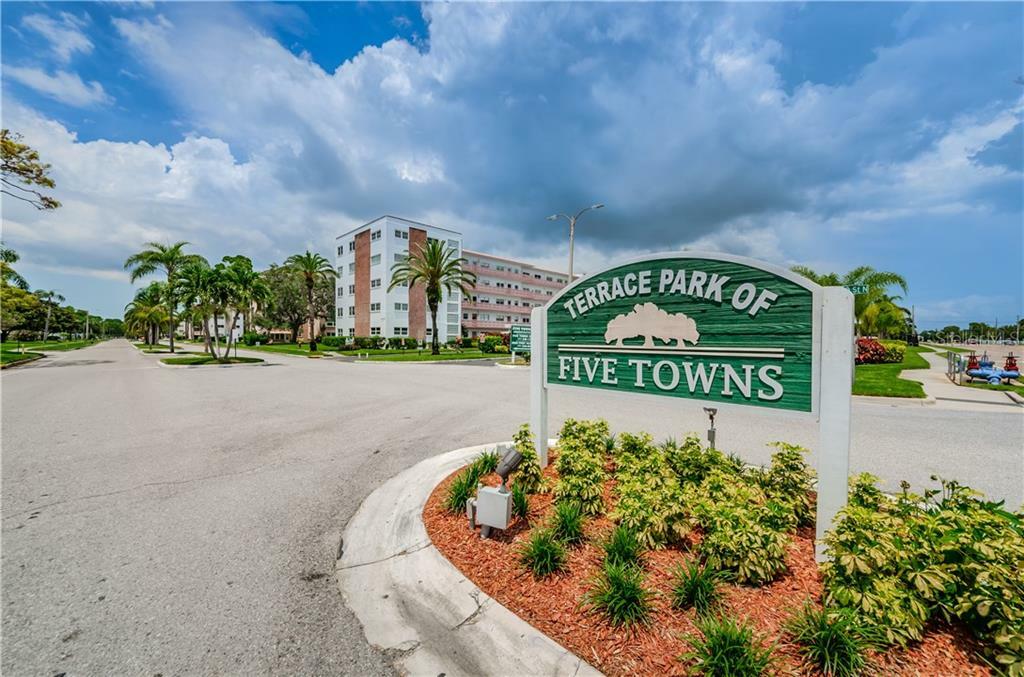 Property Photo:  5980 Terrace Park Drive N 305  FL 33709 