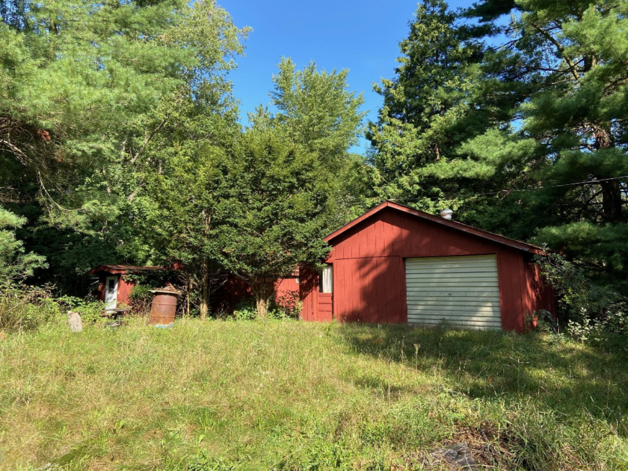 Property Photo: 416 E Jefferson Road MI 49420