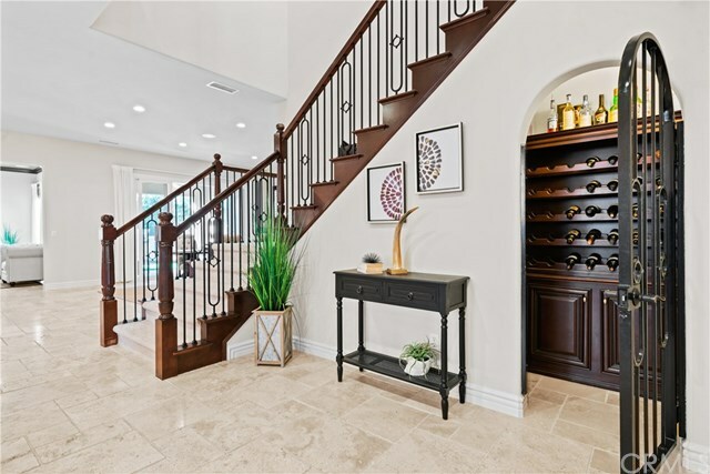Property Photo: 43 Paradise Alley CA 92656
