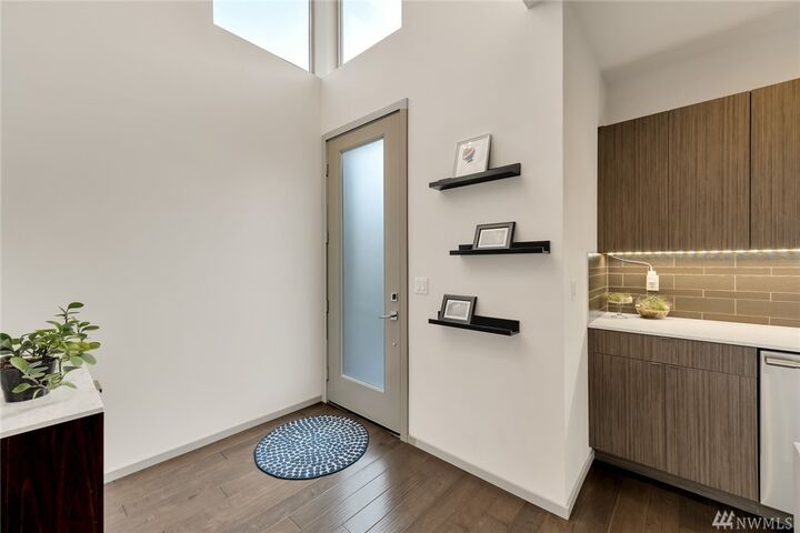 Property Photo:  228  27th Avenue E  WA 98112 