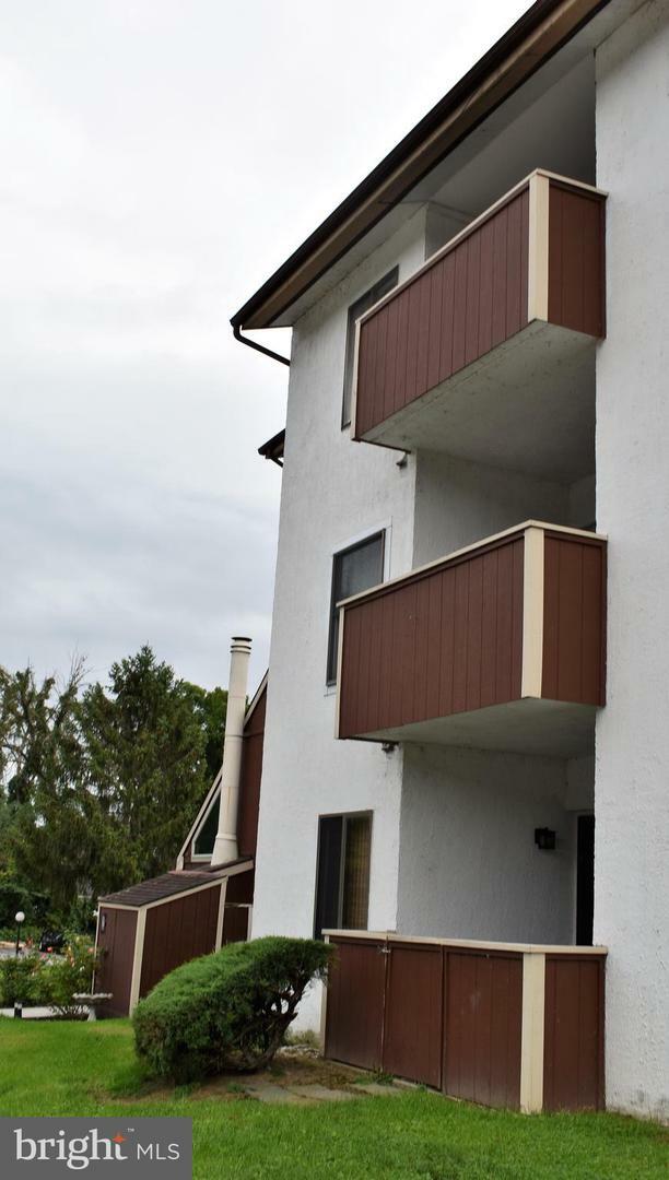 Property Photo: 810 Charlotte Way 301 PA 17025
