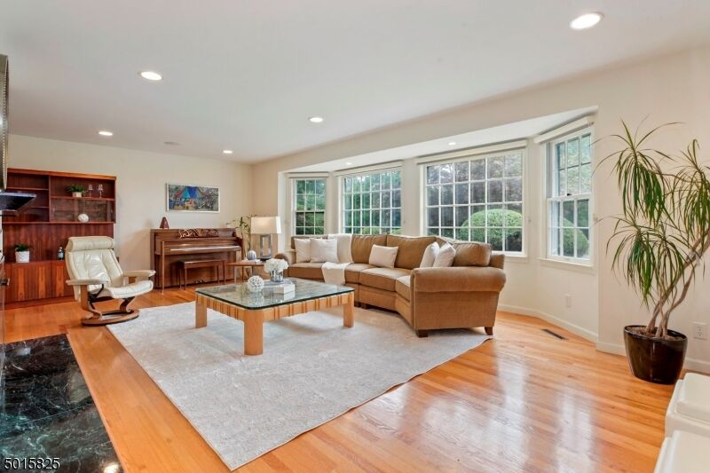 Property Photo:  27 Rock Spring Rd  NJ 07052 