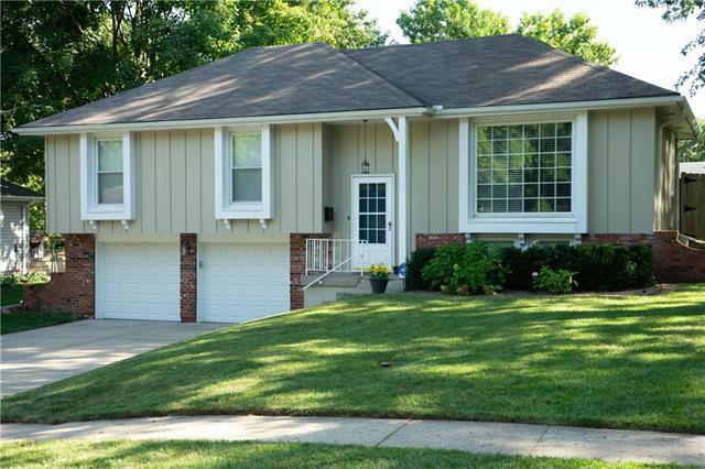 Property Photo: 17221 E 40th Terrace MO 64055