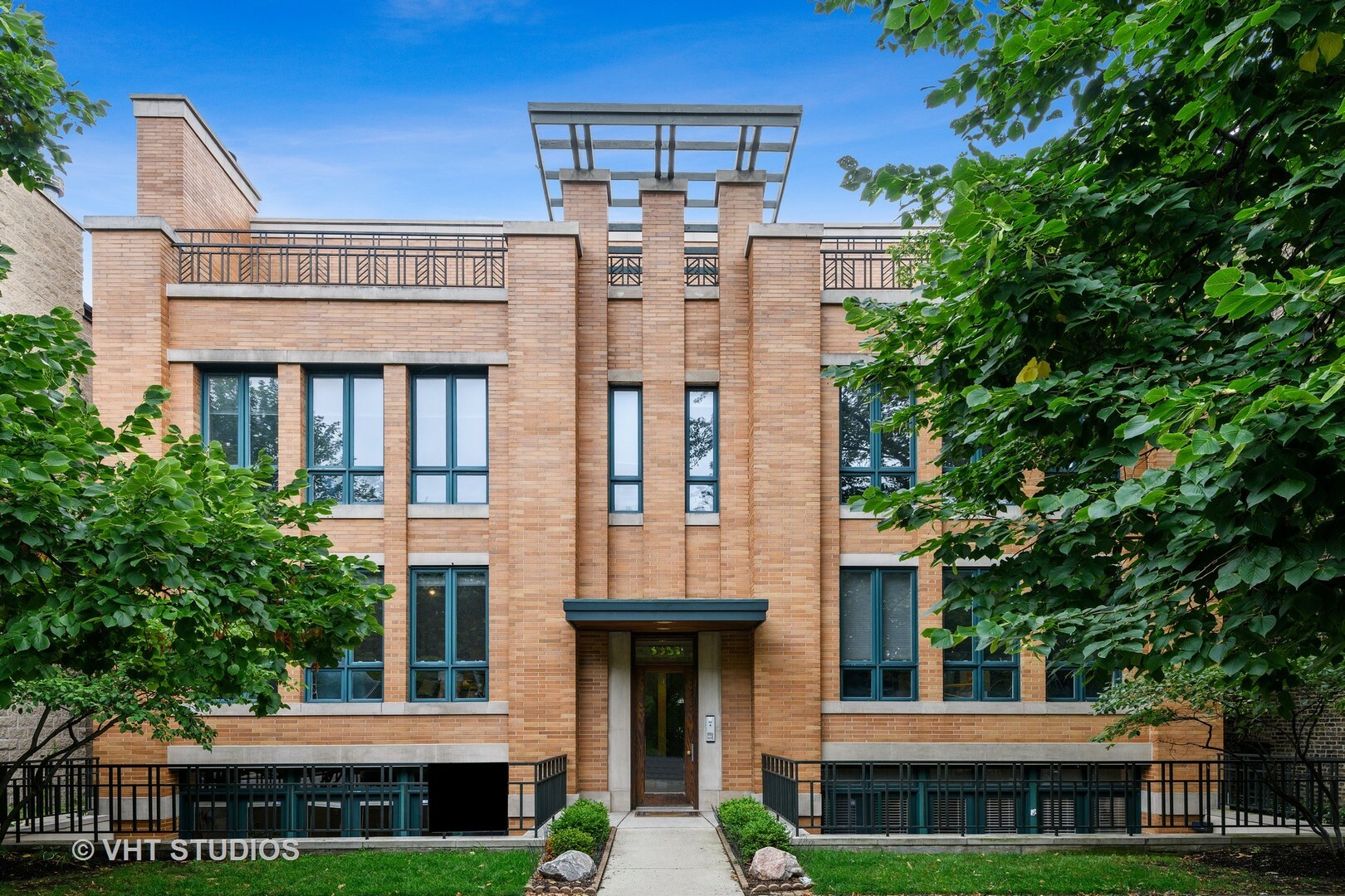 Property Photo:  3351 North Seminary Avenue 2N  IL 60657 