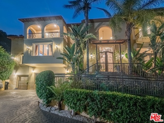 1930 Benedict Canyon Dr  Beverly Hills CA 90210 photo