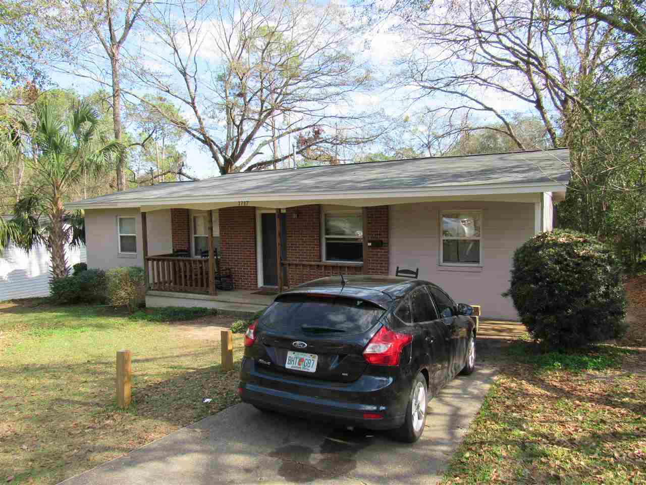 1717 Atkamire Drive  Tallahassee FL 32304 photo