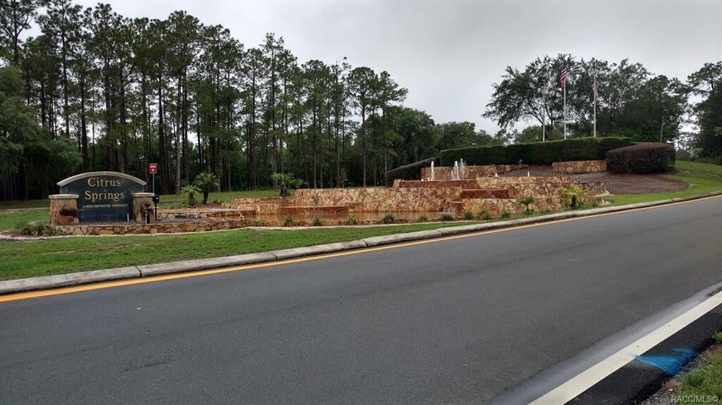 Property Photo: 10366 N Holcomb Drive FL 34434