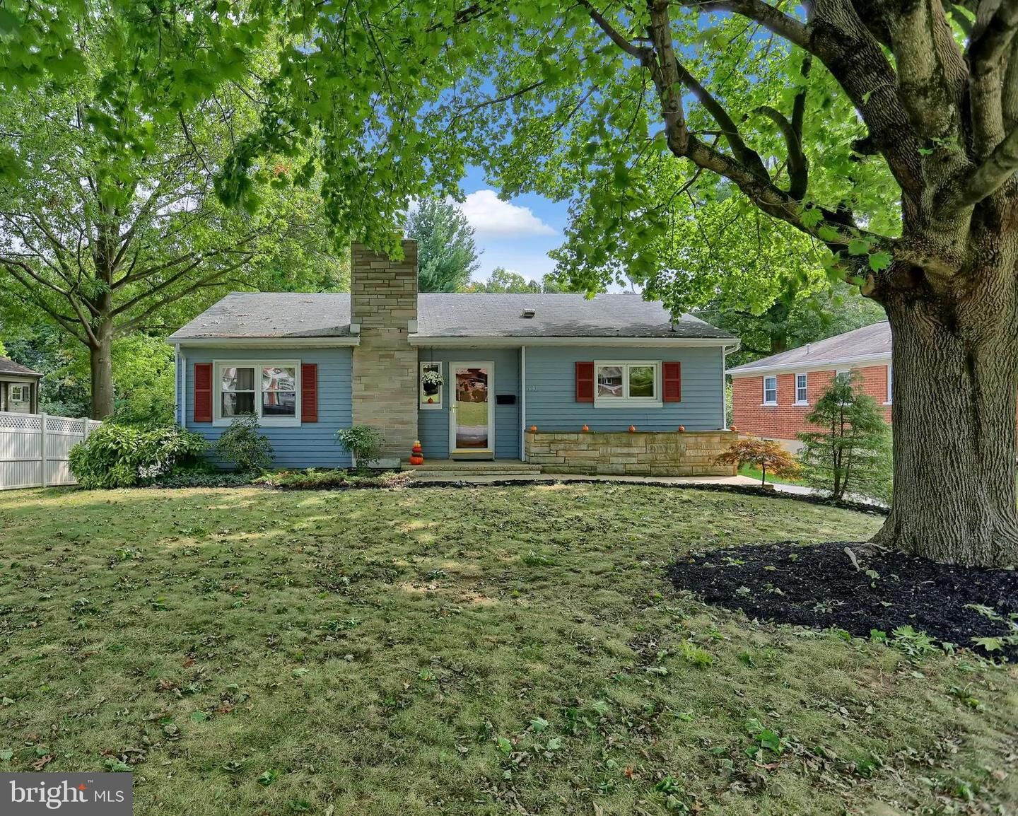 Property Photo:  630 Groff Avenue  PA 17022 