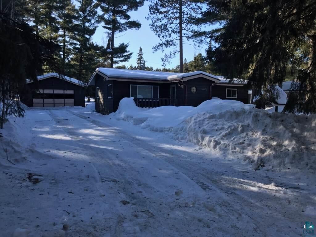 Property Photo:  1286 1/2 Robert Ave  MN 55720 