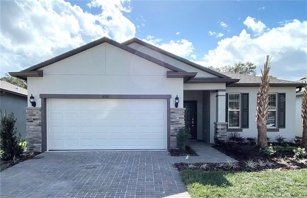 Property Photo: 16967 Basswood Lane FL 34714