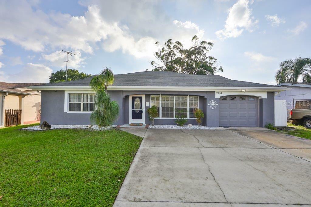 Property Photo:  3924 Glissade Drive  FL 34652 